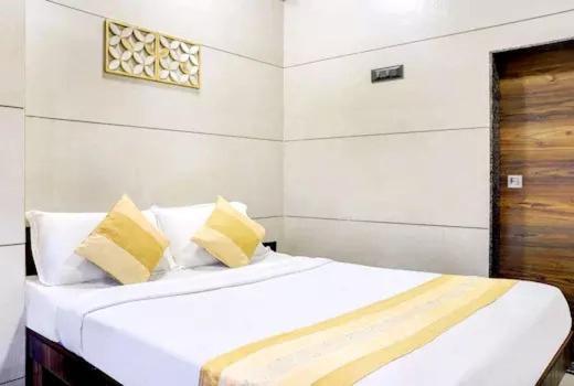 Hotel Amrita Mogappair Ченнаи Экстерьер фото